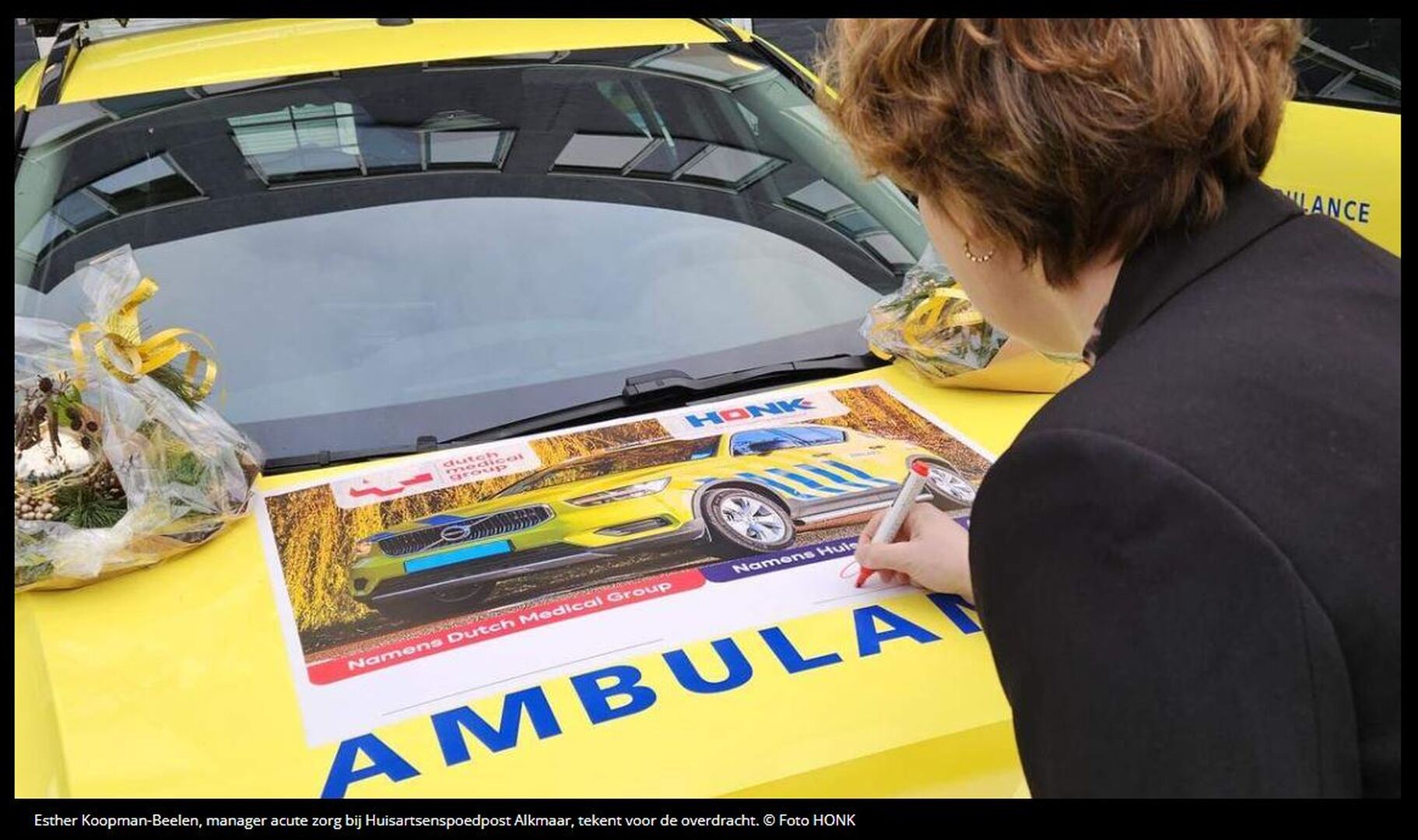 Foto: tekenen Honk nieuwe ambulance.JPG
